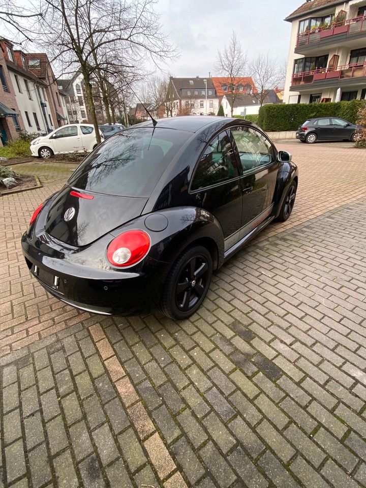 VW New Beetle 2.0  Black Orange in Düsseldorf