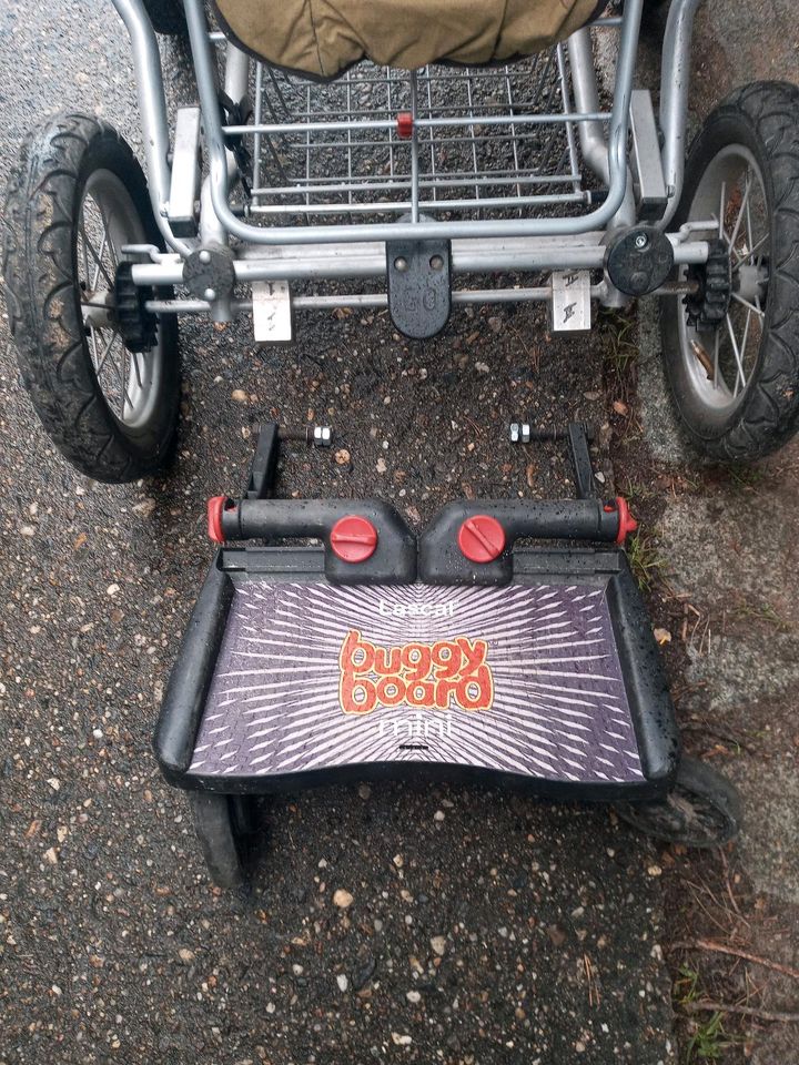 Naturkind Terra Kinderwagen mit Kiddyboard und viel Zubehör in Dresden