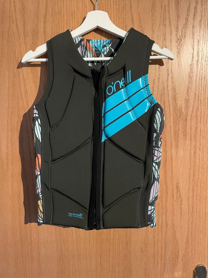 O’Neill Wakeboard Neoprenanzug Prallweste UV-Shirt in Voerde (Niederrhein)