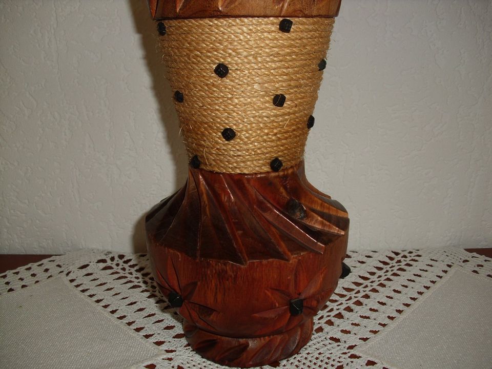 Vase Blumenvase Holzvase innen glasiert 31 cm hoch in Kirchhundem