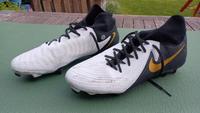 Fusballschuhe Nike Phanto Luna 44 Nordrhein-Westfalen - Ratingen Vorschau