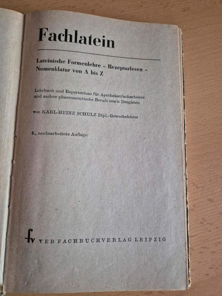 FACHLATEIN, DDR Lehrbuch in Weißenfels