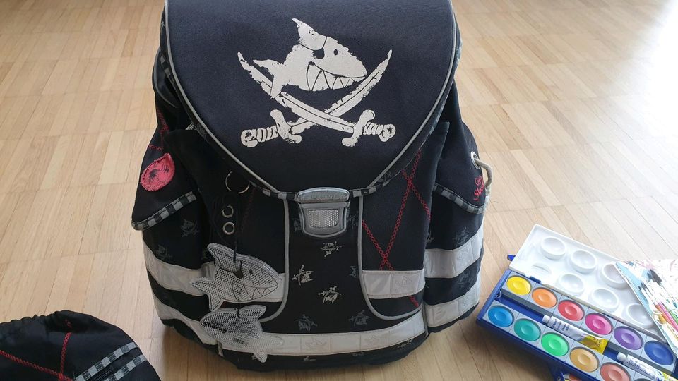 Schultasche, Capt'n Sharky, Spiegelburg Turnbeutel, Etui, Zubehör in Bedburg-Hau