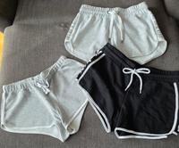 Hot Pants kurze Hosen grau Schwarz Fishbone Baden-Württemberg - Freiburg im Breisgau Vorschau