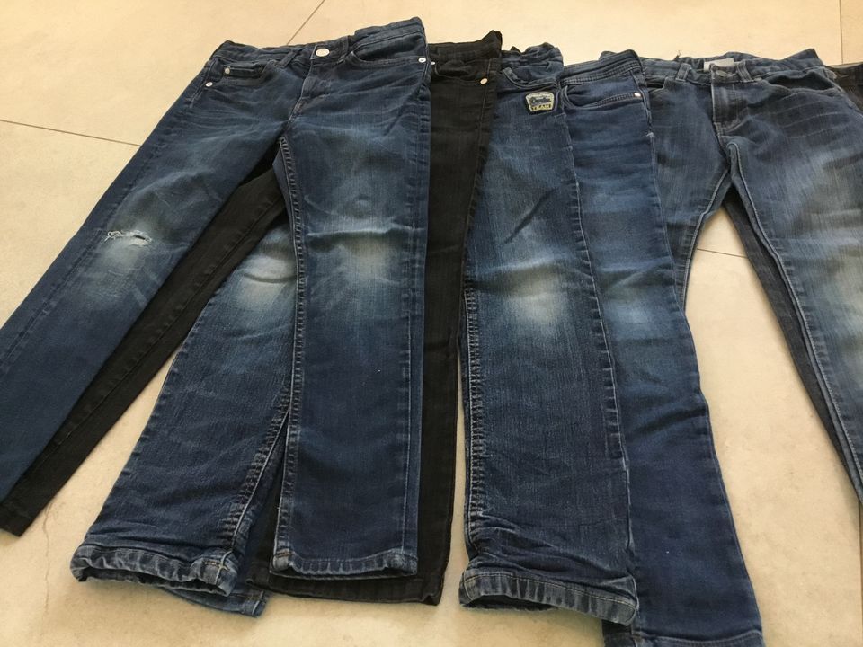 Jeans Junge Gr. 134/140 9-10 Jahre Paket 8 Stück in Zolling