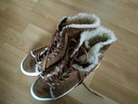 Orig. UGG high Top Sneaker gefüttert 41 top Zustand Baden-Württemberg - Ludwigsburg Vorschau