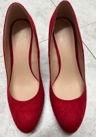 Pumps High Heels Gr. 41 rot mit lila Sohle neuwertig Bayern - Augsburg Vorschau