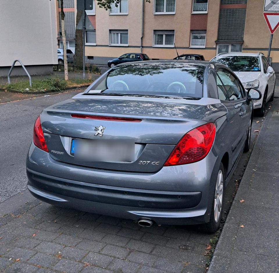 Peugeot 207 cc in Köln