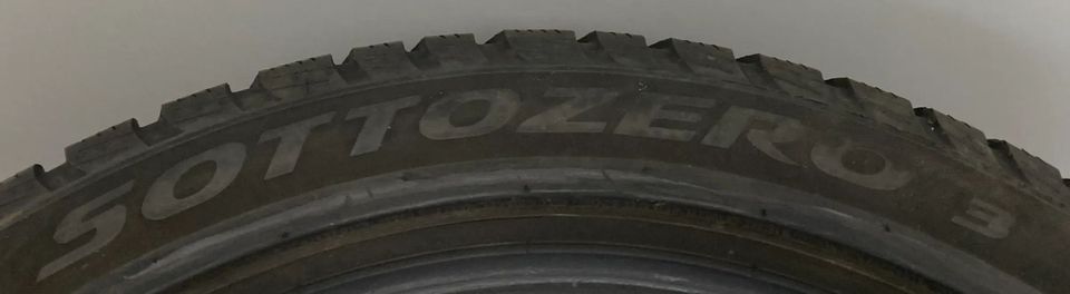 4x Winterreifen 225 45 R19 96V Pirelli Sottozero 3 RFT in Rheinfelden (Baden)