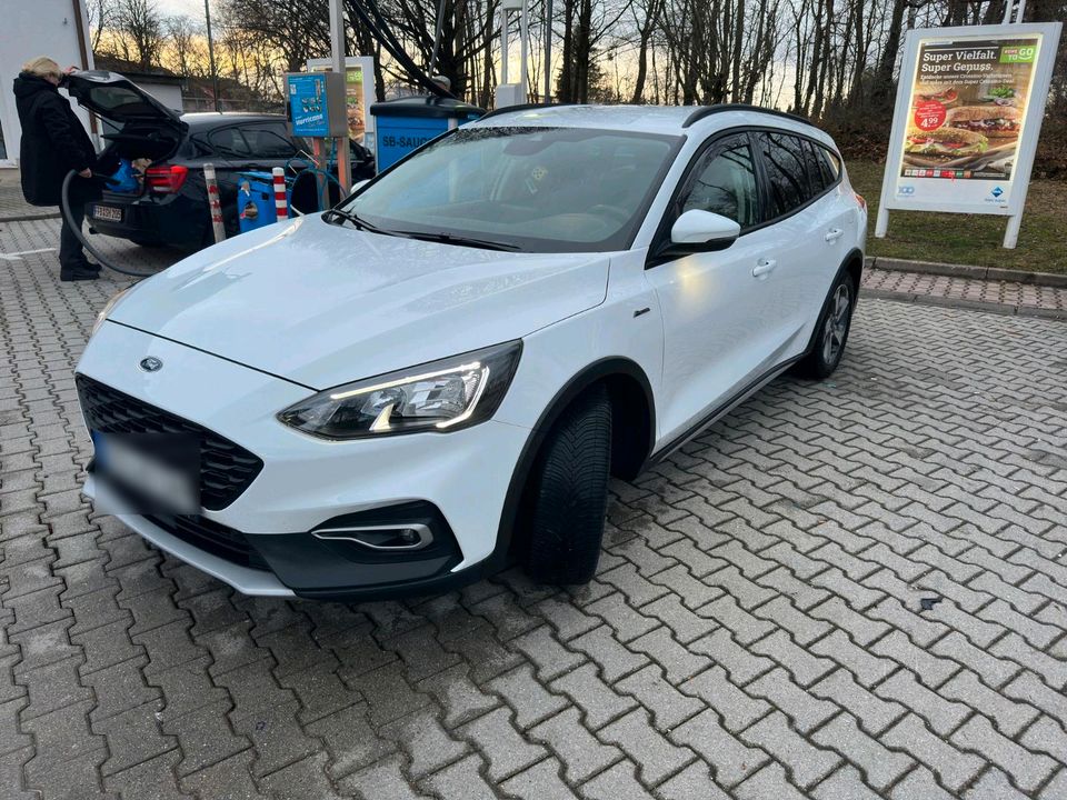 Focus 1,0 EcoBoost 92kW Active Turnier Active/Kli/Hzg/Winter-Pak in Germering