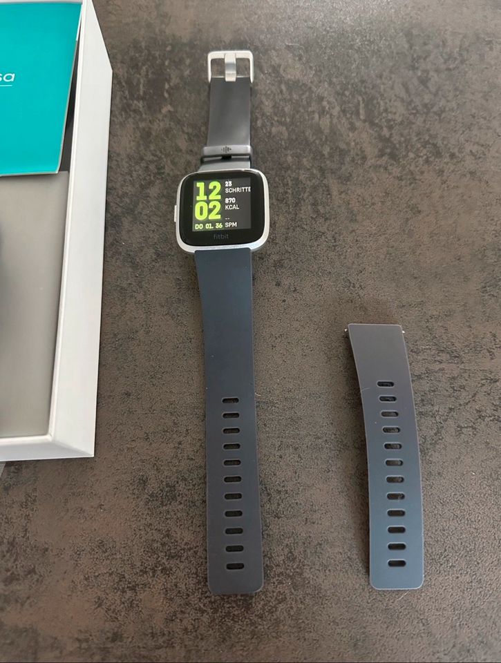 Fitbit Versa in Augsburg