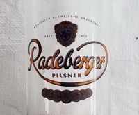 Radeberger 6 Biergläser – 0,2 Ltr. & 2 Blechdosen / NEU Hessen - Amöneburg Vorschau