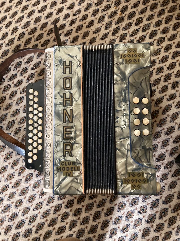 Harmonika aus den 1930er Jahren von Hohner in Alfdorf