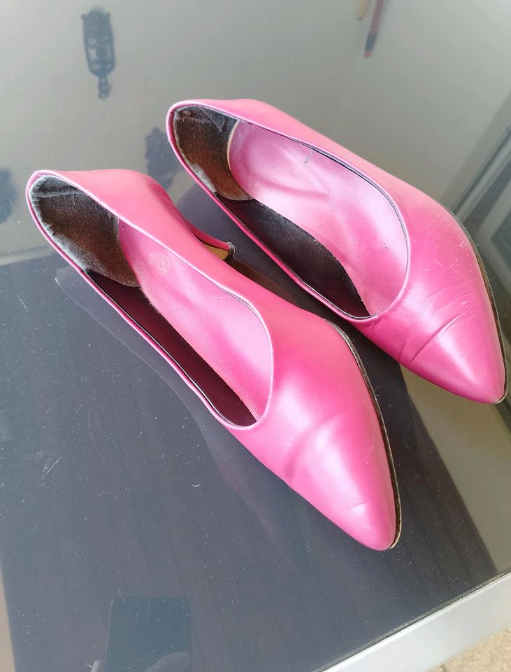 Pumps pink Gr.39 in Backnang