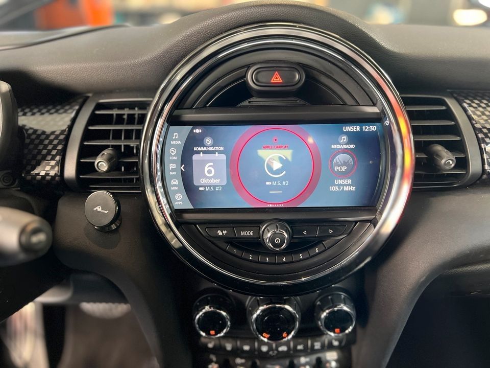 MINI F56 Update 2022 UI Design OEM Apple CarPlay FullScreen in Saarlouis