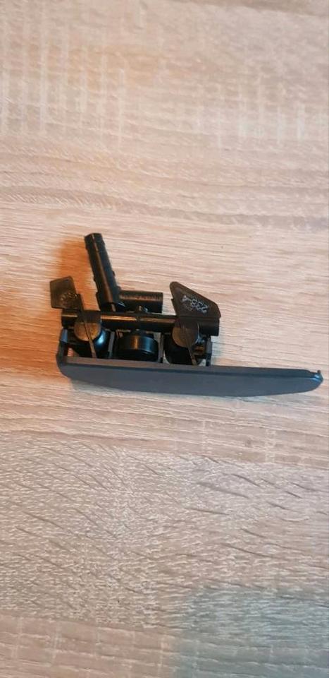 BMW E46 Scheinwerferwaschanlage Abdeckung Blende und Düse in Beverungen