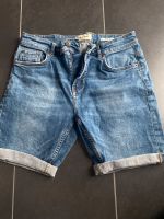 Pull&Bear Jeans Bermuda Gr. 44 Slim Rheinland-Pfalz - Edesheim (Pfalz) Vorschau