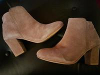 Cox Stiefelette, Gr. 39 Wildleder beige Nordrhein-Westfalen - Brüggen Vorschau