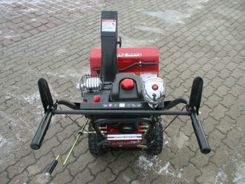 Schneefräse Snowpower 860 mit Radantrieb 8,5PS Briggs & Stratton in Schwarzenberg (Erzgebirge)