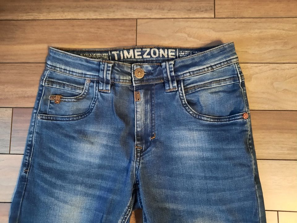 Jeans Timezone Regular Eliaz TZ 29/32 wie neu in Harpstedt