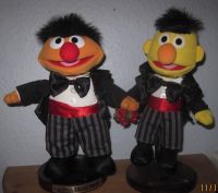 Ernie & Bert / mit Frack / Limited Collectibles Edition Hessen - Hünstetten Vorschau