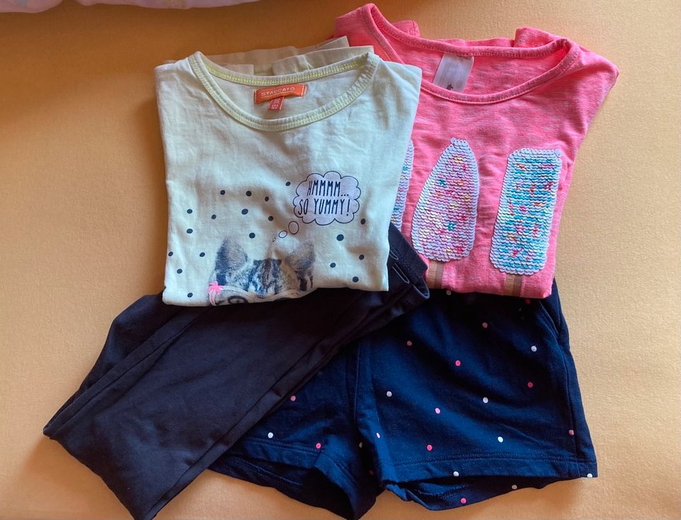 Set - 2 T-Shirts + Shorts + Leggings - 116 - H+M, C+A, Staccato in Bayern -  Augsburg | eBay Kleinanzeigen ist jetzt Kleinanzeigen