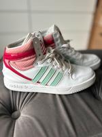 Adidas Turnschuhe Ge. 37 1/3 Hessen - Wolfhagen  Vorschau