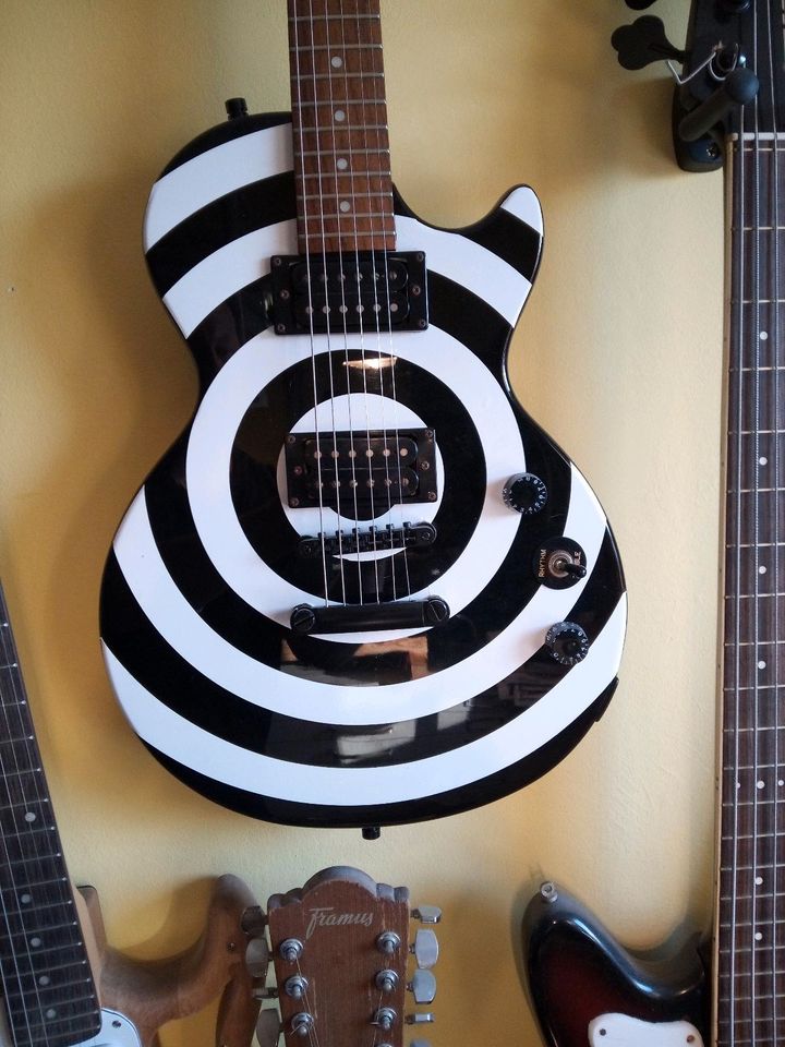 Epiphone Les Paul Special in bullseye, evt Tausch? in Alsdorf