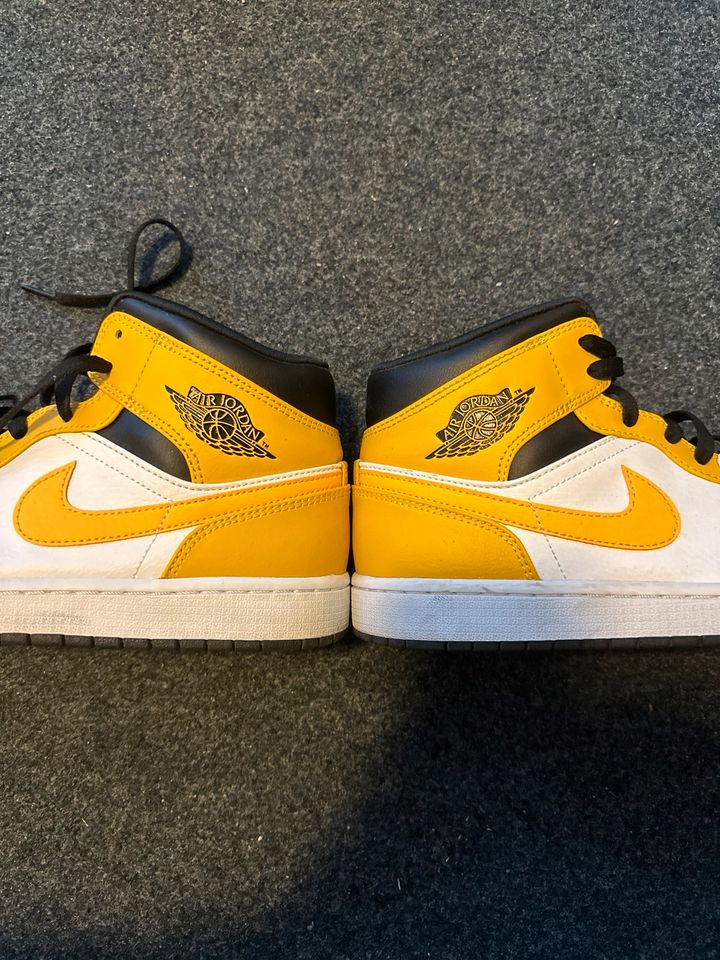 Air Jordan 1 high taxi-44,5 US10.5- Neu sneaker AJ1 Gelbe Nike in Nürnberg (Mittelfr)