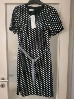 NEU Gerry Weber Kleid in dunkelblau mit weißen Punkten Gr. 40 Berlin - Wilmersdorf Vorschau