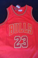 Michael Jordan Chicago Bulls Retro Trikot Vollstick Rot-Gold Köln - Porz Vorschau