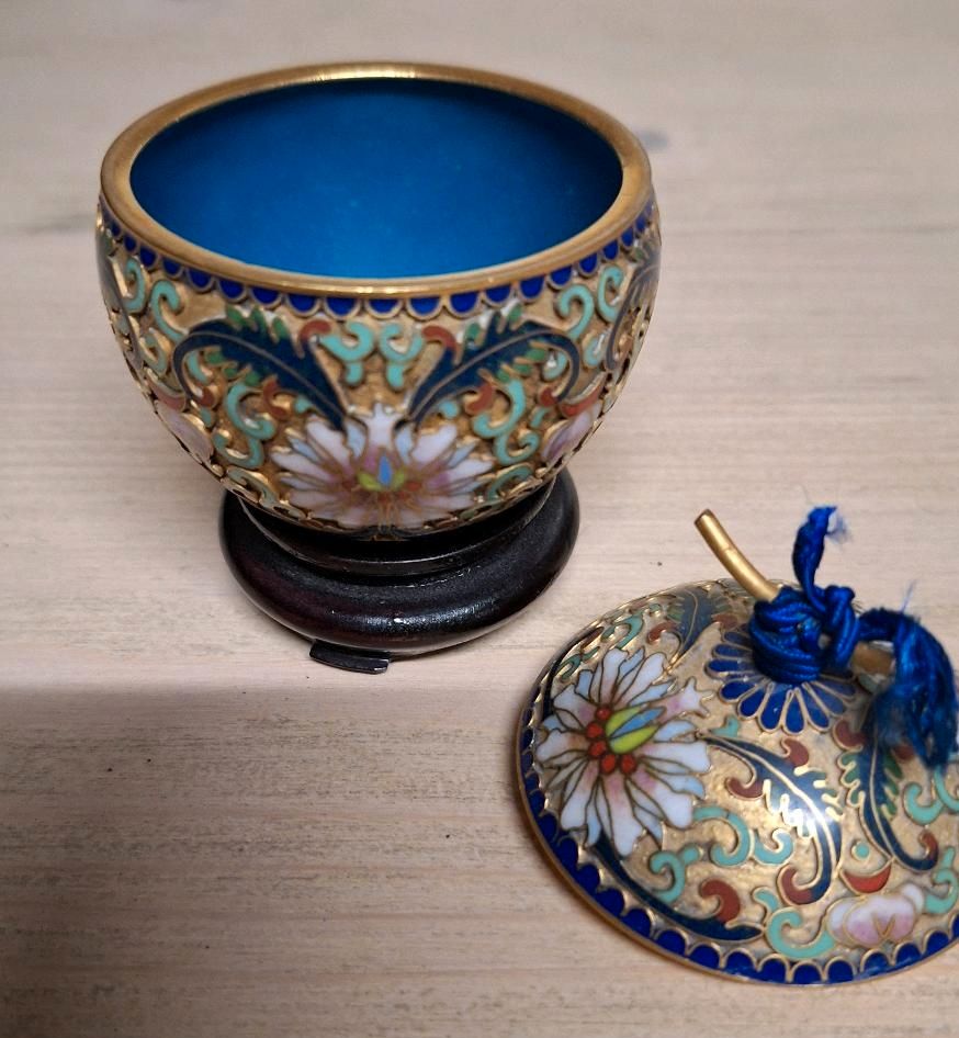 Cloisonne Technik Mini Dose aus China in Burgwedel