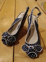 Schuhe Pumps Tamaris Stoff Größe 37 blau weiß Mecklenburg-Vorpommern - Stralsund Vorschau