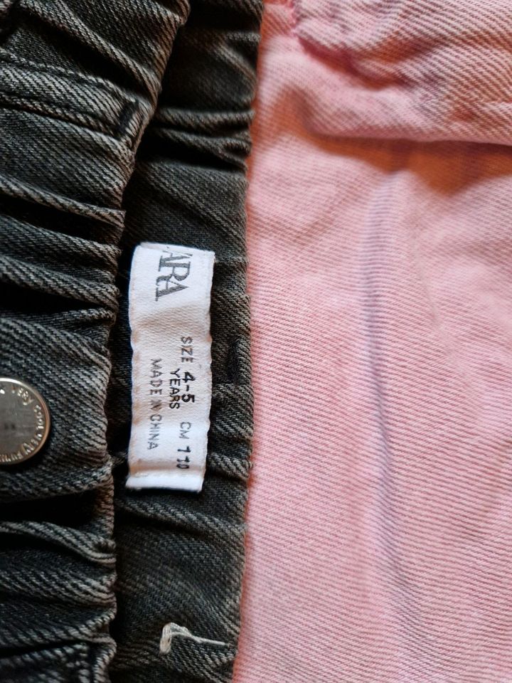 Zara Shorts 2x Gr. 110 in Kreuzwertheim