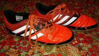 Adidas Hallenturnschuh Gr.38 helle Sohle Nordrhein-Westfalen - Solingen Vorschau