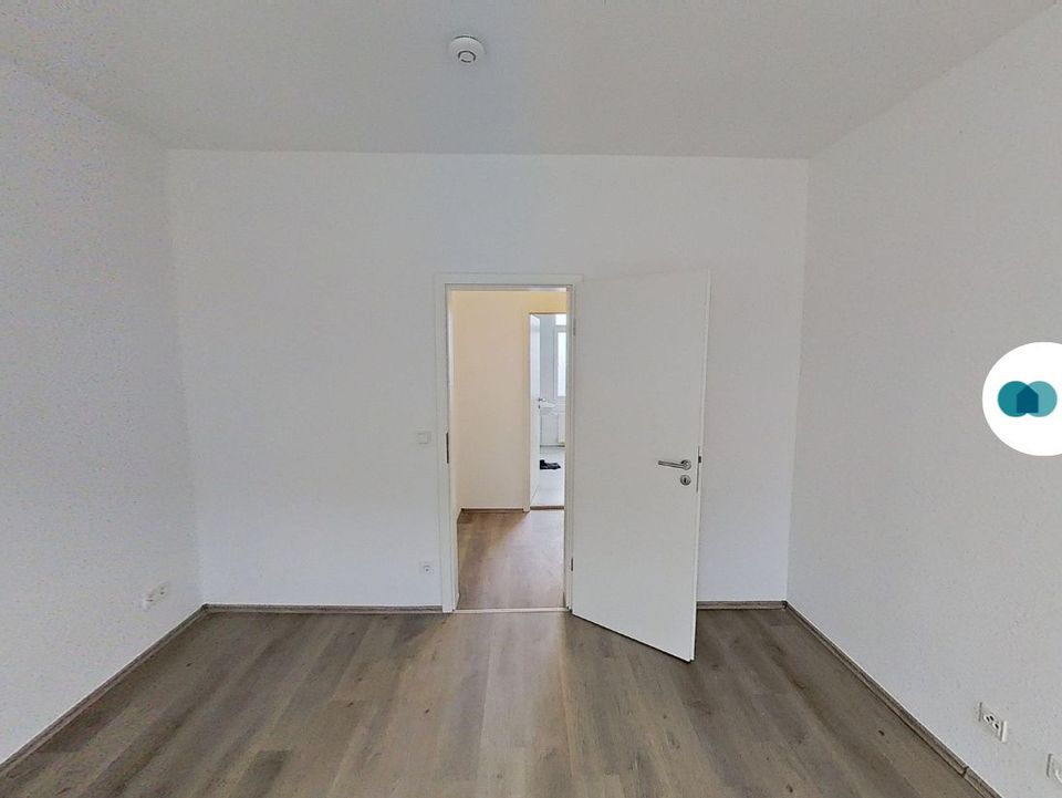 Sanierte 2-Zimmer-Wohnung mit Tageslichtbadezimmer in zentraler Lage in Wuppertal
