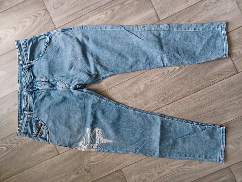 Diesel Jeans Krooley-T W38 hellblau ripped Used Look trashed in Niesky