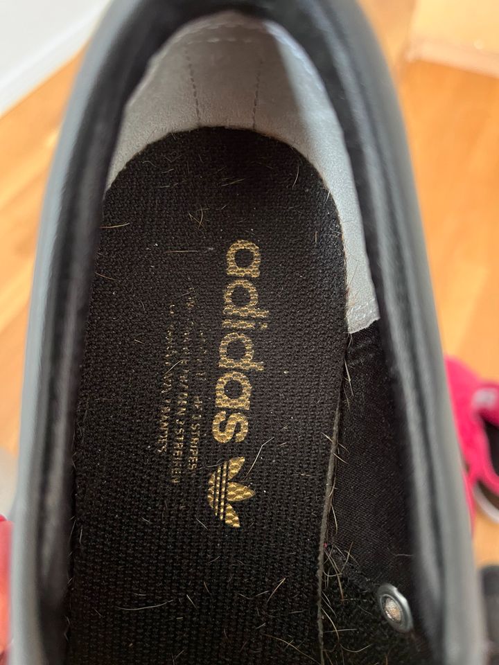 Adidas Damen Sneaker Schuhe schwarz 40.5 40 2/3 wie neu in Teltow