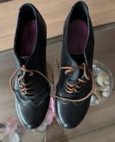 Bugatti Leder Pumps High Heels 38 neu Bayern - Regensburg Vorschau
