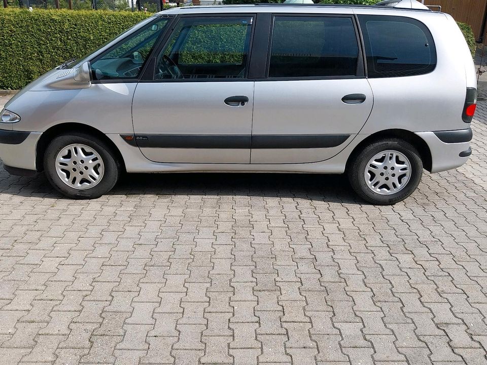 Renault Espace 3 mit abnehmbarer AHK und 7 Sitzen! 2Liter 16V! in Plattling