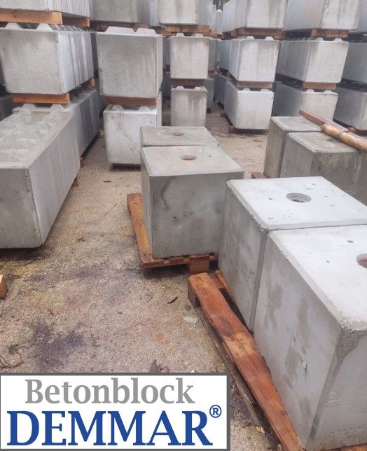 diverse Betonblock Betonstein BetonLego Legosteine Stapelsteine in Wolnzach