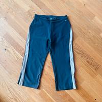 dunkelgraue kurze leggings von NIKE Köln - Nippes Vorschau