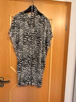 Damen Strandkleid mit Gürtel M Niedersachsen - Langenhagen Vorschau
