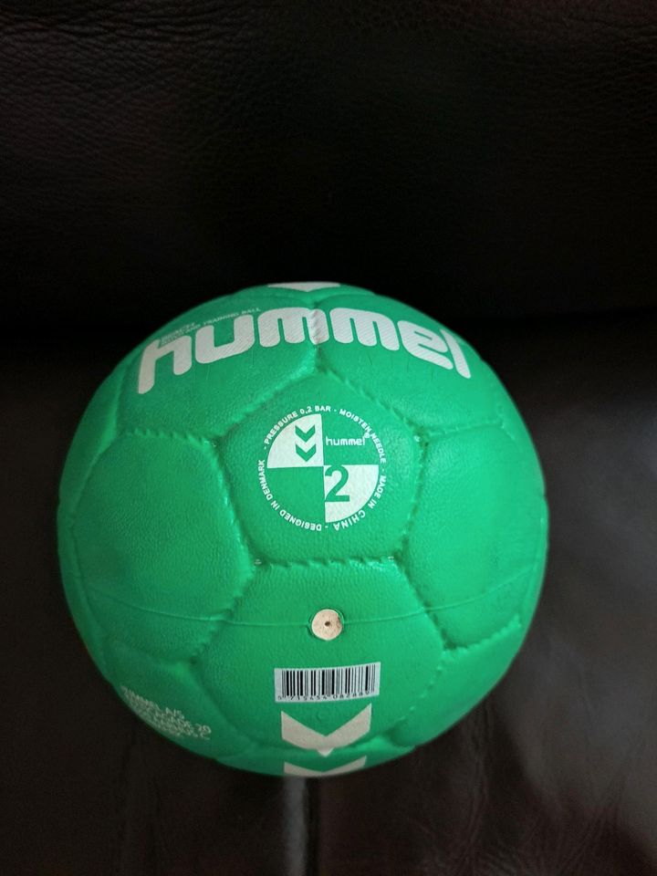 Jugendhandball, Damenhandball, Erima, Hummel, Vranjes Size 2 in Mönchengladbach