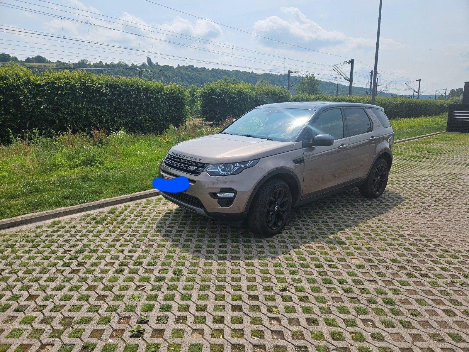 Abbildung des Autos Land Rover Discovery Spo…