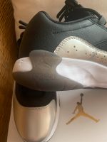Nike Jordan Sneaker 38 Silber schwarz Hessen - Bürstadt Vorschau