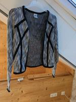 Strickjacke Jacke kurz Vero Moda schwarz weiß S Cardigan Nordrhein-Westfalen - Monschau Vorschau