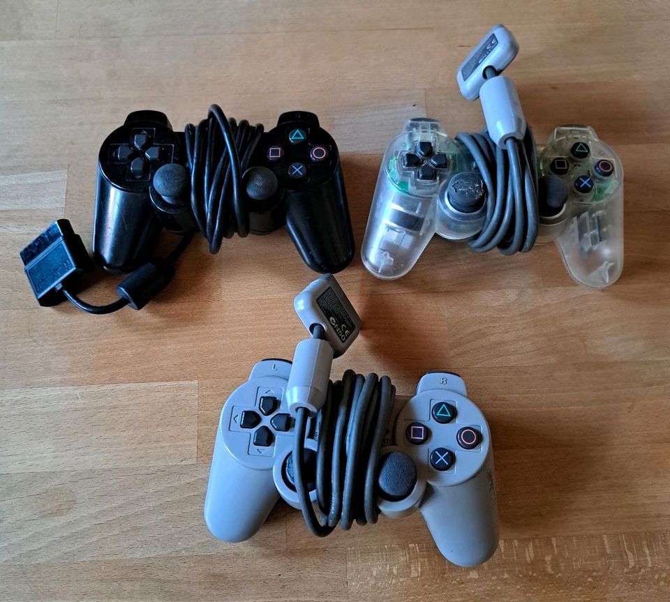 Playstation 2 Controller und Zubehör in Hanau