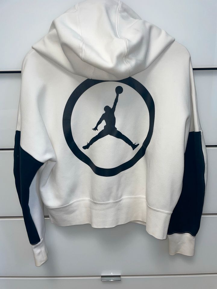 Jordan Nike Sport Jacke, weiß-schwarz,Gr.S in Gladbeck