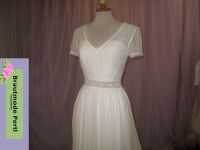 Brautkleid, Halbarm, A-Linie, tiefer Rücken, ivory, Gr. 36 Bayern - Traunstein Vorschau